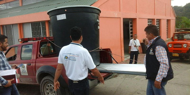 Gobernación de Cundinamarca entregó ayudas humanitarias a damnificados en Vergara y Villapinzón