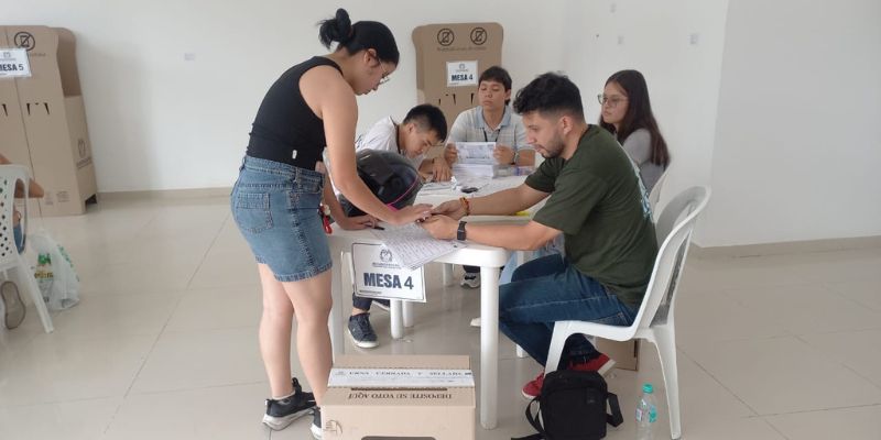 Gobernador Jorge Rey destaca aumento del 36 % de participación en elecciones de Consejos de Juventud