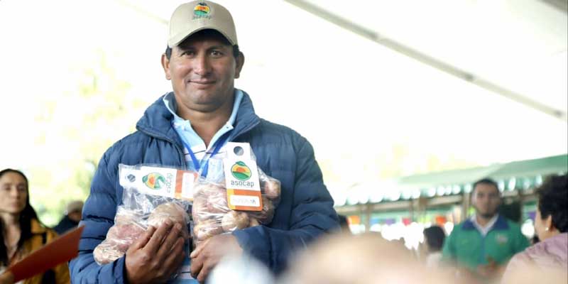 Gobiernos Nacional y departamental celebraron el Día Nacional del Campesino