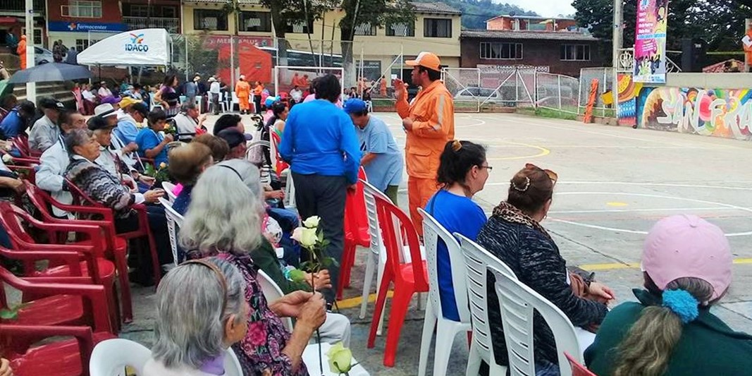 400 adultos beneficiados en jornada liderada por la Defensa Civil de Cundinamarca












