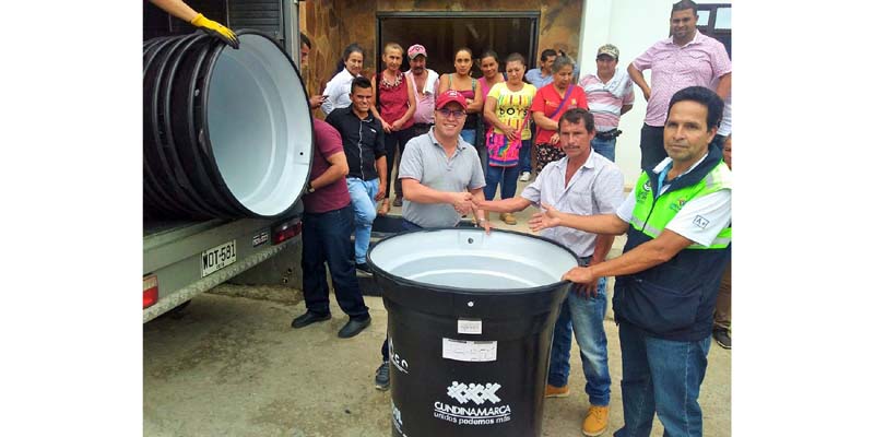 Continúa entrega de ayudas humanitarias en Caparrapí, Yacopí, Pandi y Cabrera

