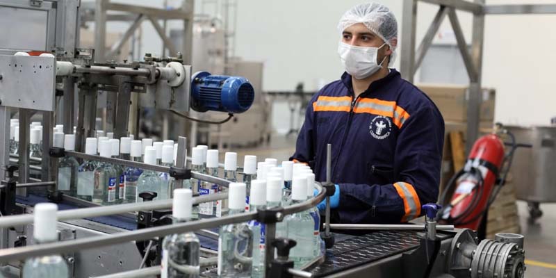 Empresa de Licores de Cundinamarca produce más de 40.000 unidades de alcohol antiséptico por día

 
 




