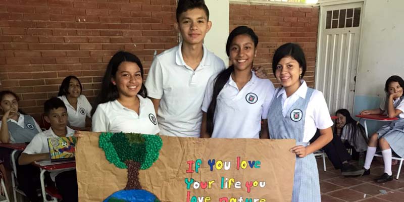 El bilingüismo, una estrategia para mejorar la calidad educativa en Cundinamarca


























































