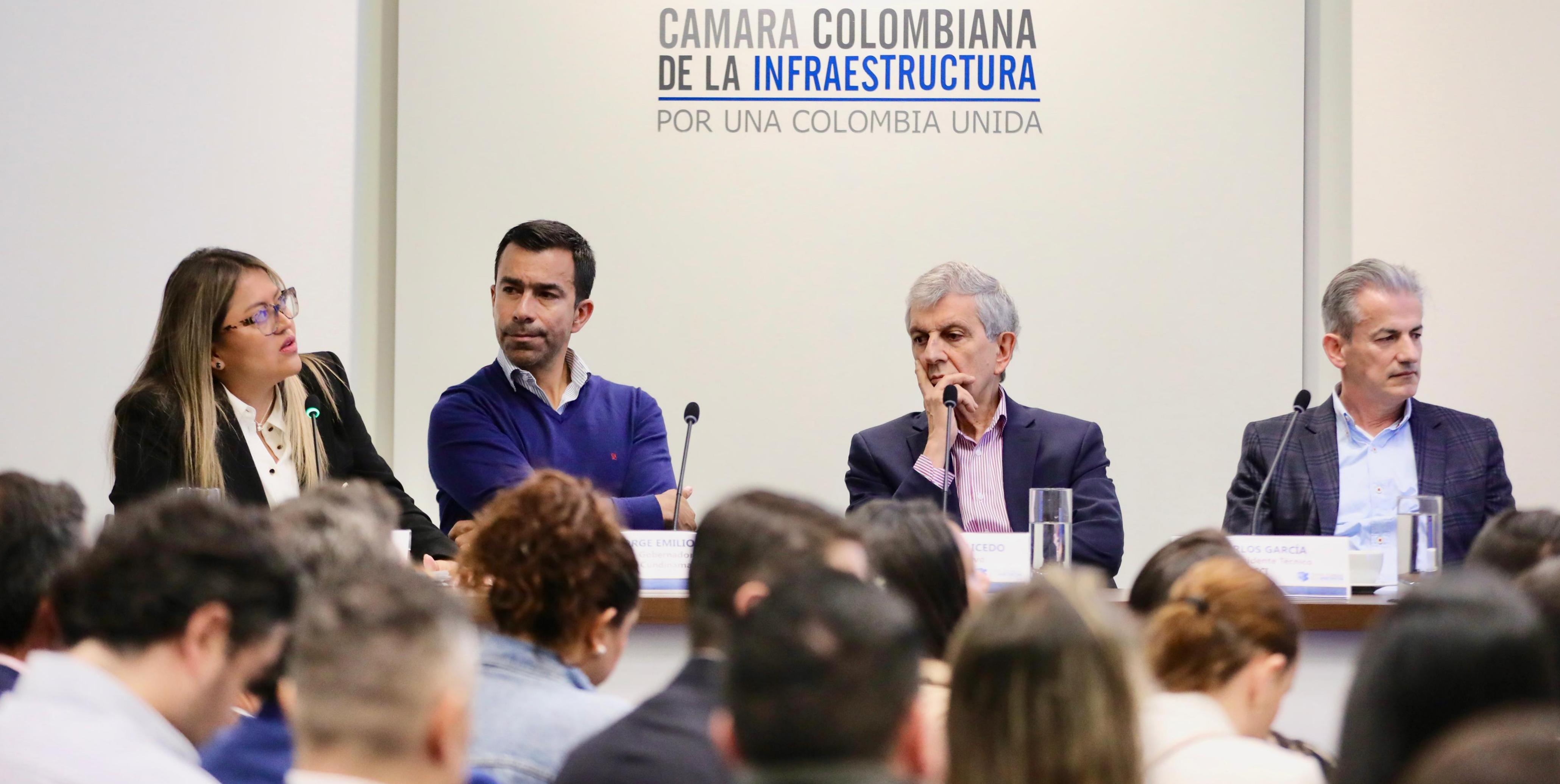 Cundinamarca lanza licitación de 33 proyectos de infraestructura con una inversión superior a $373 mil millones