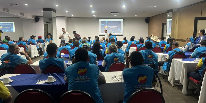 Lotería de Cundinamarca premió a los mejores vendedores en Bucaramanga  