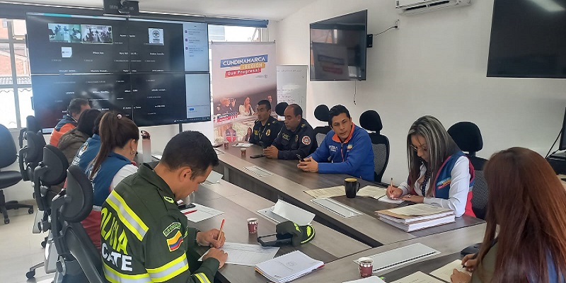Mesa técnica para activar el plan de contingencia y estrategia a emergencias por situación actual Volcán Nevado del Ruíz
