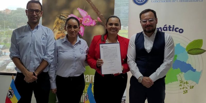 Estufas ecoeficientes, restauración y conservación: Cundinamarca invierte más de $1.200 millones en bienestar rural y ambiental

