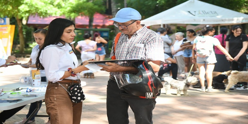 La Secretaría General culminó con éxito Feria de servicios en Villeta

