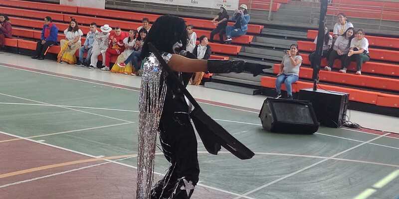 El Centro Especial Masculino La Colonia destacó en la escena artística de Compensar