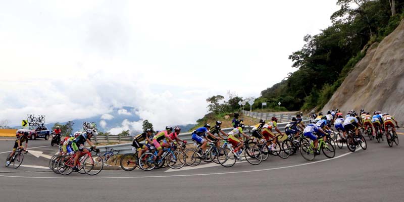 Cierre vial por evento ciclístico en Cundinamarca
















