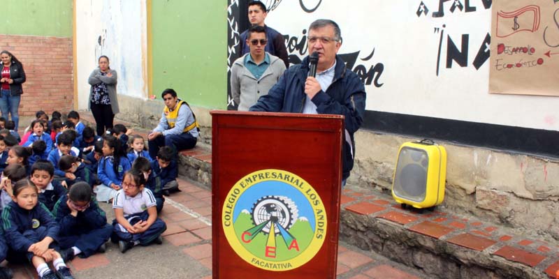 Facatativá y Chía reciben cajas de reciclaje inteligente


























