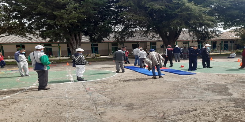 Actividades físico-recreativas mejoran calidad de vida en el Centro masculino especial La Colonia



