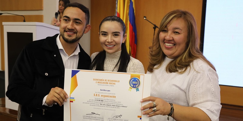 Doscientos diecisiete millones de pesos para 18 iniciativas juveniles cundinamarquesas
