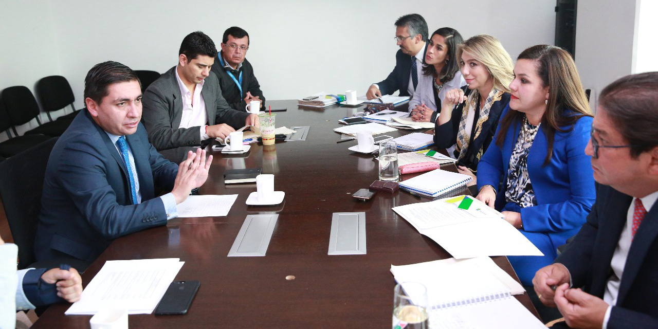 Veintinueve mil millones para acueducto regional La Mesa-Anapoima



































































