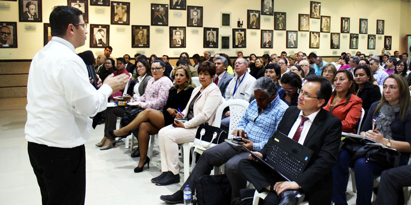 Rectores le dicen adiós al antiguo sistema para reportar horas extras










