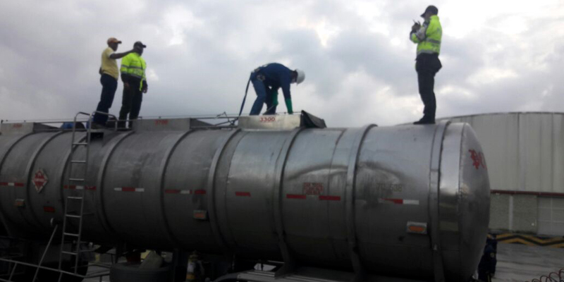 Operativo evitó comercialización de 300.000 unidades de licor adulterado