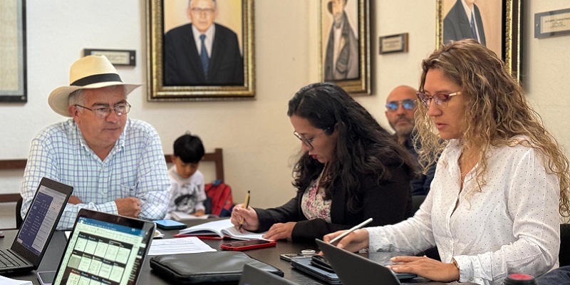 La Agencia Catastral de Cundinamarca lanza estrategia de fortalecimiento territorial en Manta

