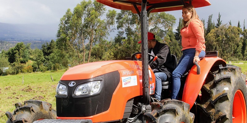 Secretaría de Agricultura realiza acompañamiento a las asociaciones beneficiadas con maquinaria