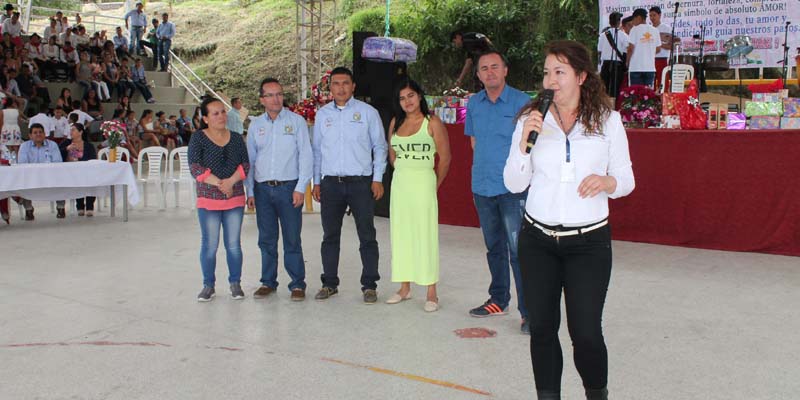 Felicidad y Bienestar en las familias para las madres tenenses





















