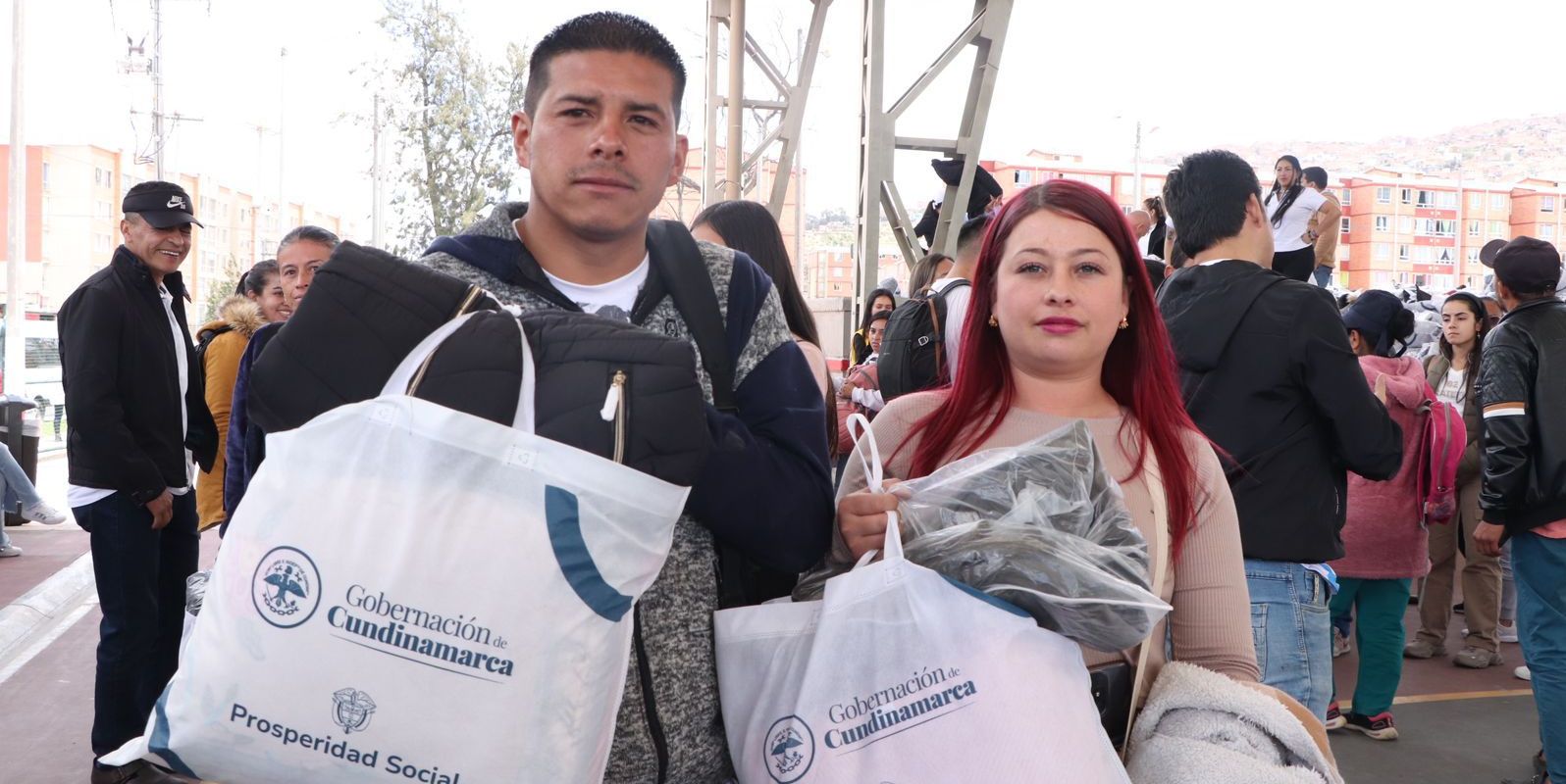 12.000 cundinamarqueses en situación de vulnerabilidad recibirán donaciones de elementos incautados por la DIAN