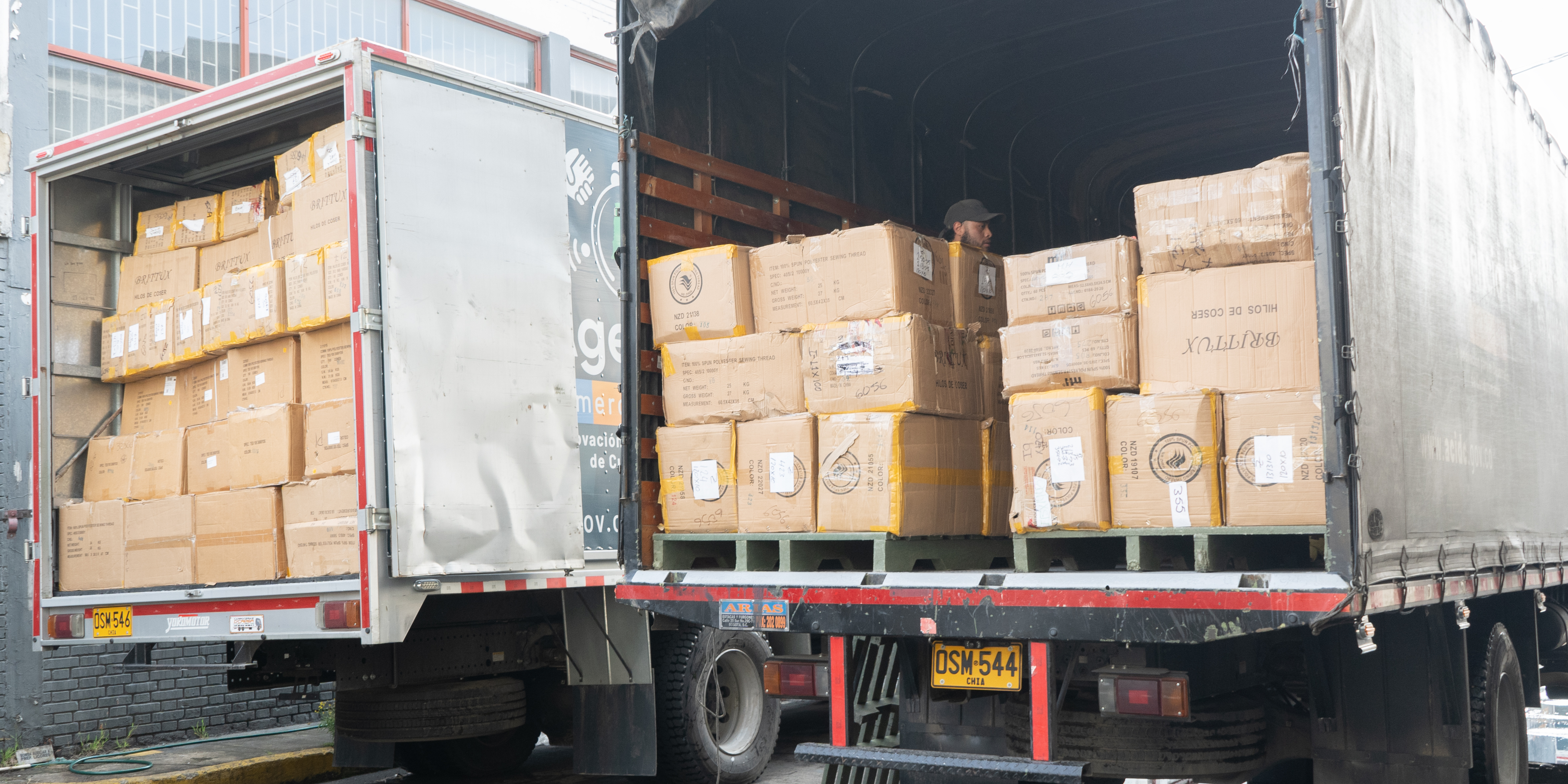 Cundinamarca se viste de solidaridad con 15 mil donaciones de ropa nueva



