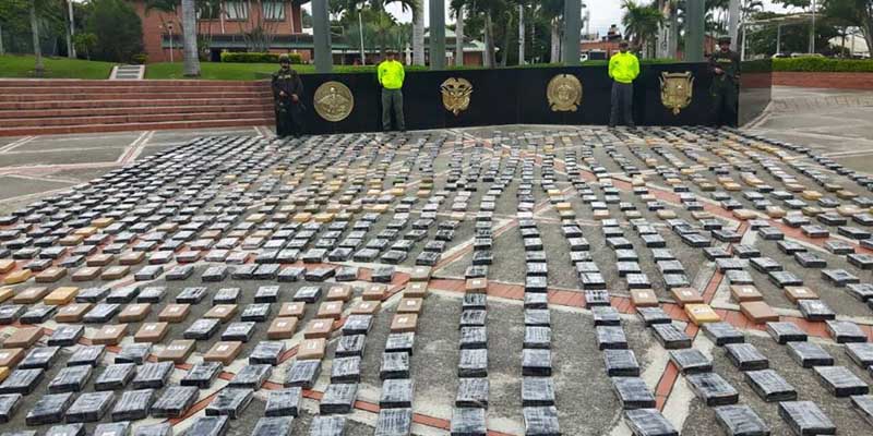 Policía logra incautación de gigantesco cargamento de droga en Cundinamarca


