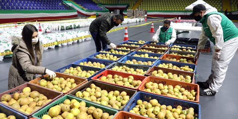 Gracias al trueque, animales del zoológico Jaime Duque, en Tocancipá y del santuario de osos, en Guasca, cuentan con alimentos una semana más




