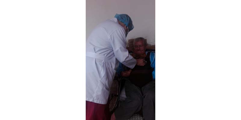 Brigadas de salud atienden a adultos mayores de la Beneficencia de Cundinamarca en sus centros de protección