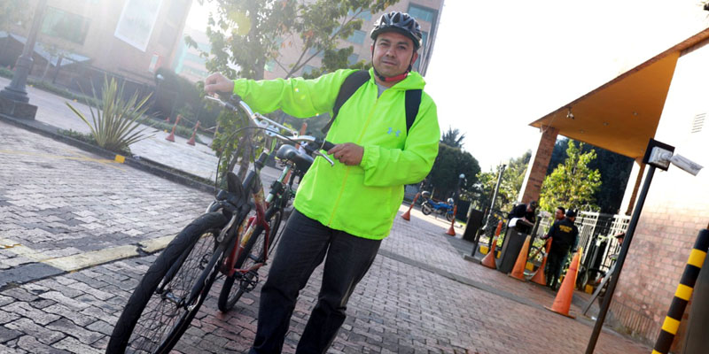 Bicicleta no solamente para el Día sin carro