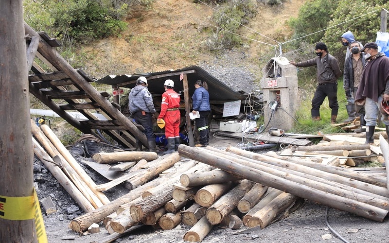 Gobernación adelanta operativo de rescate de tres mineros atrapados en la mina Los Alisos de Lenguazaque
