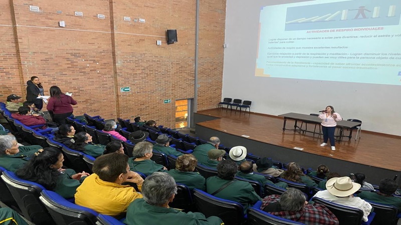 Gobernación de Cundinamarca avanza en el cuidado del adulto mayor