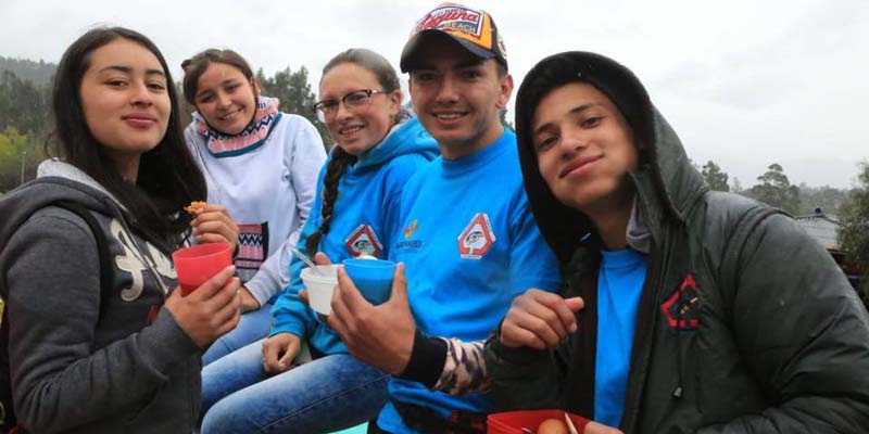 Más de 1.500 jóvenes de 54 municipios en campamento juvenil departamental











 









