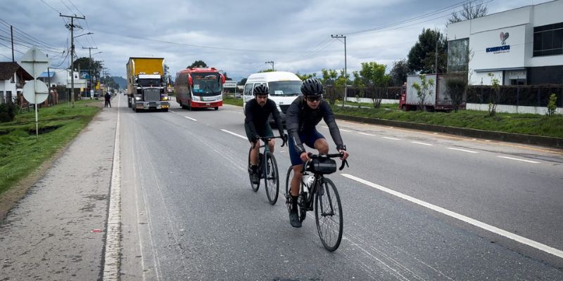 Cundinamarca implementa cierres viales el 6 de agosto por la Vuelta a Colombia, planee su ruta