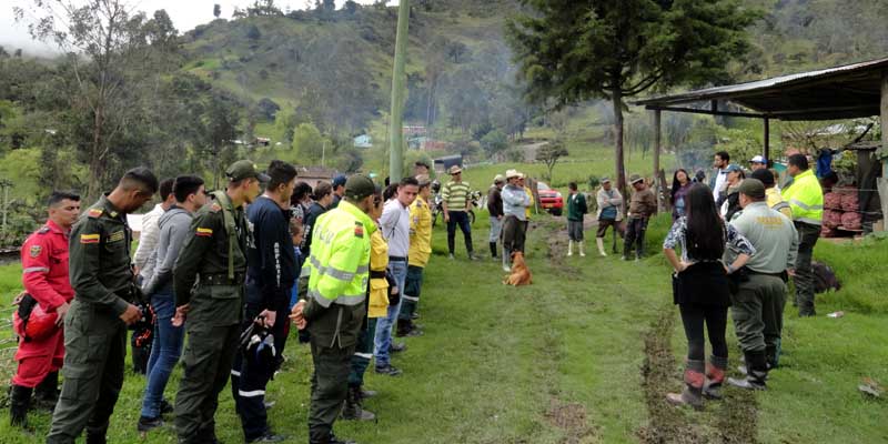Jornada de reforestación para mitigar riesgos de deslizamientos en Cáqueza










































