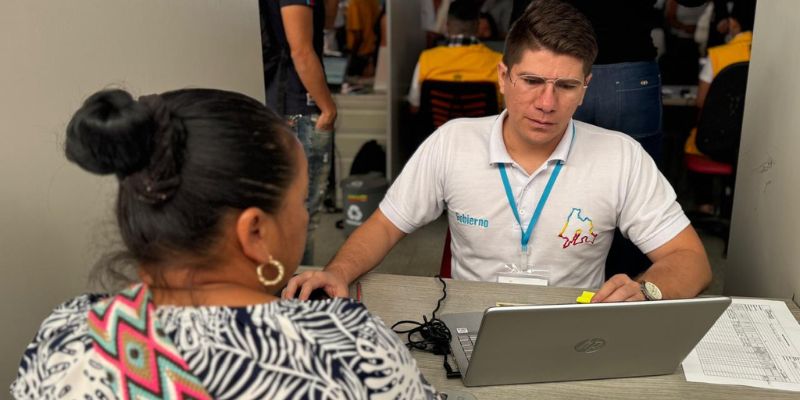 Más de 900 personas accedieron a servicios en la Segunda Feria Interinstitucional para Víctimas en La Palma

