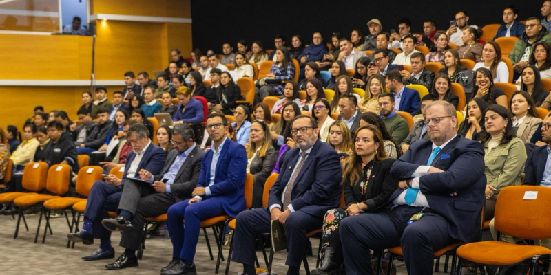 308 cundinamarqueses avanzan en sus estudios de maestría gracias a la estrategia “Alianza por el Futuro – Maestrías en el Cuatrienio”