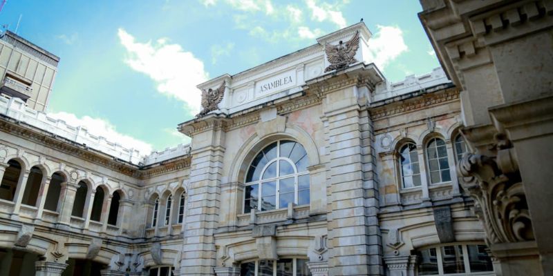 El Palacio de San Francisco abre excepcionalmente sus puertas para visitas guiadas en Bogotá
 
