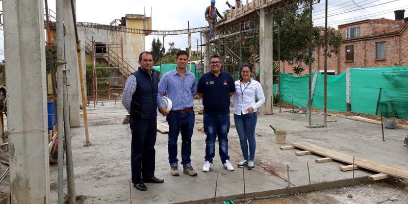 Nuevas bibliotecas públicas de Zipaquirá y Beltrán, espacios culturales de paz

































