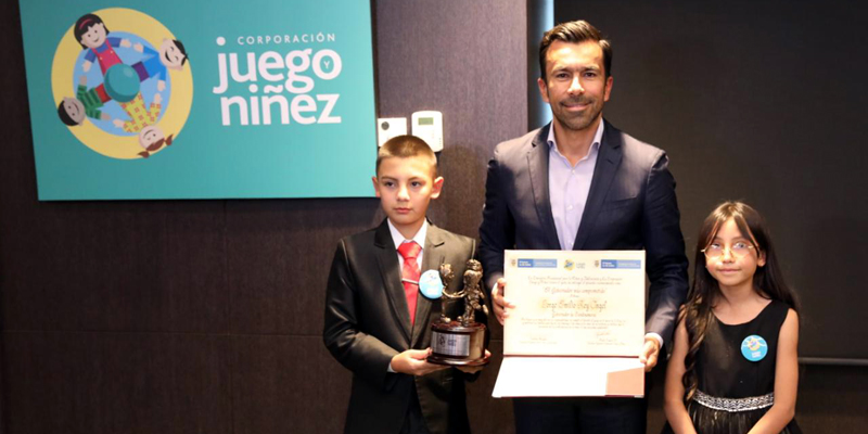 Jorge Rey, ‘el gobernador más comprometido y pilo con los niños’