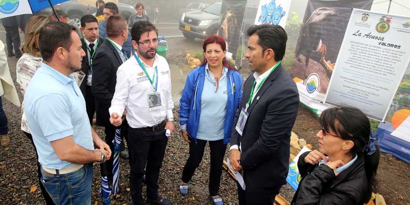 Gobierno departamental y alcaldía de Bonn, Alemania, analizarán tema ambiental

































