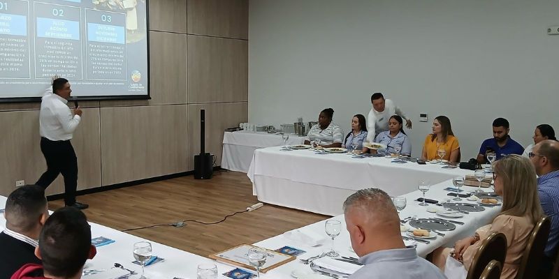 Lotería de Cundinamarca impulsa ventas con incentivos y premia a sus mejores distribuidores