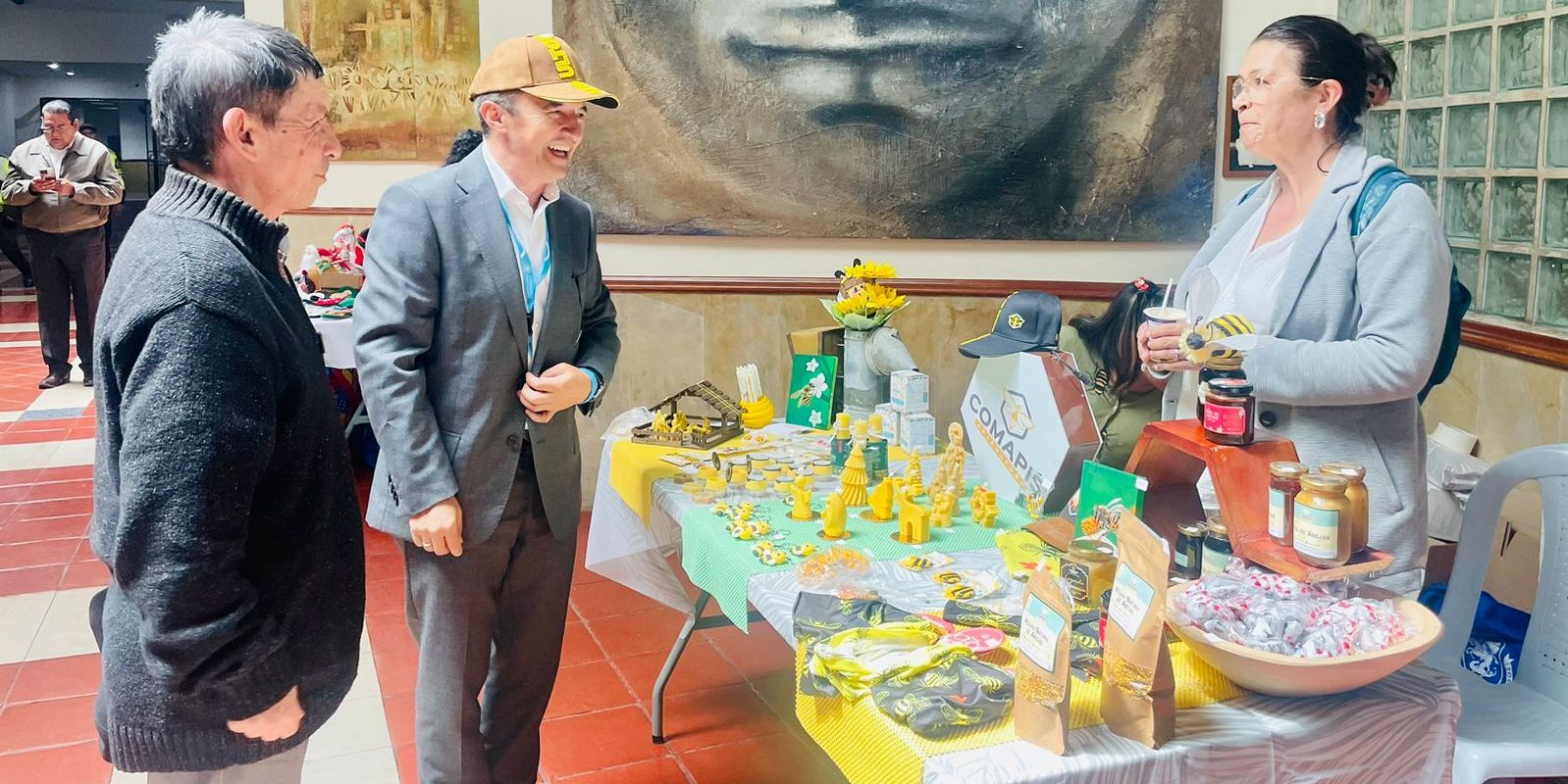 Se fortalece cadena apícola de Cundinamarca con una inversión cercana a los $95 millones