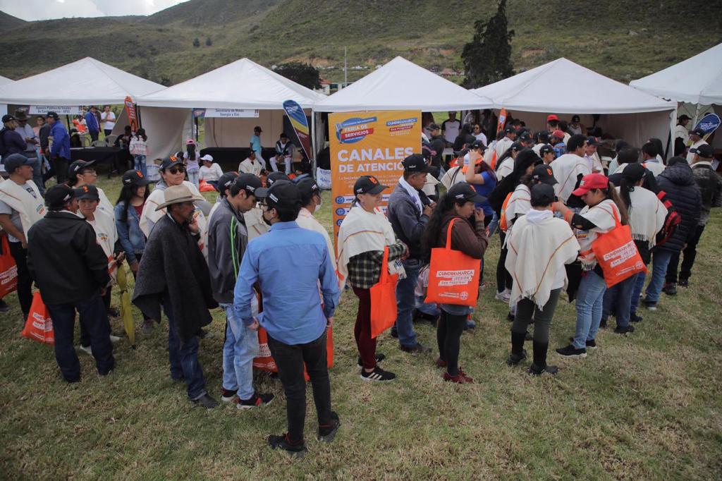 Cundinamarca celebra día del campesino entregando 500 tarjetas de progreso agropecuario

