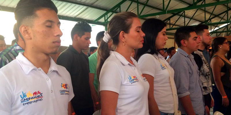 Jóvenes cundinamarqueses se capacitan en liderazgo desde la óptica de la felicidad 











































