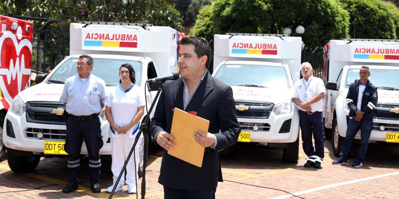 Diez municipios cundinamarqueses tienen, desde hoy, nuevas ambulancias