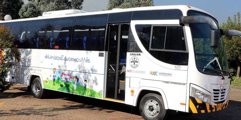 Más buses para el transporte escolar de los niños cundinamarqueses










