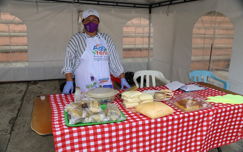 Primera Agroferia Regional y Comercial de Mujer Rural en la Provincia de Rionegro