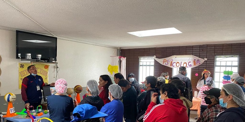 Se cumplió feria de servicios del Centro Femenino Especial

