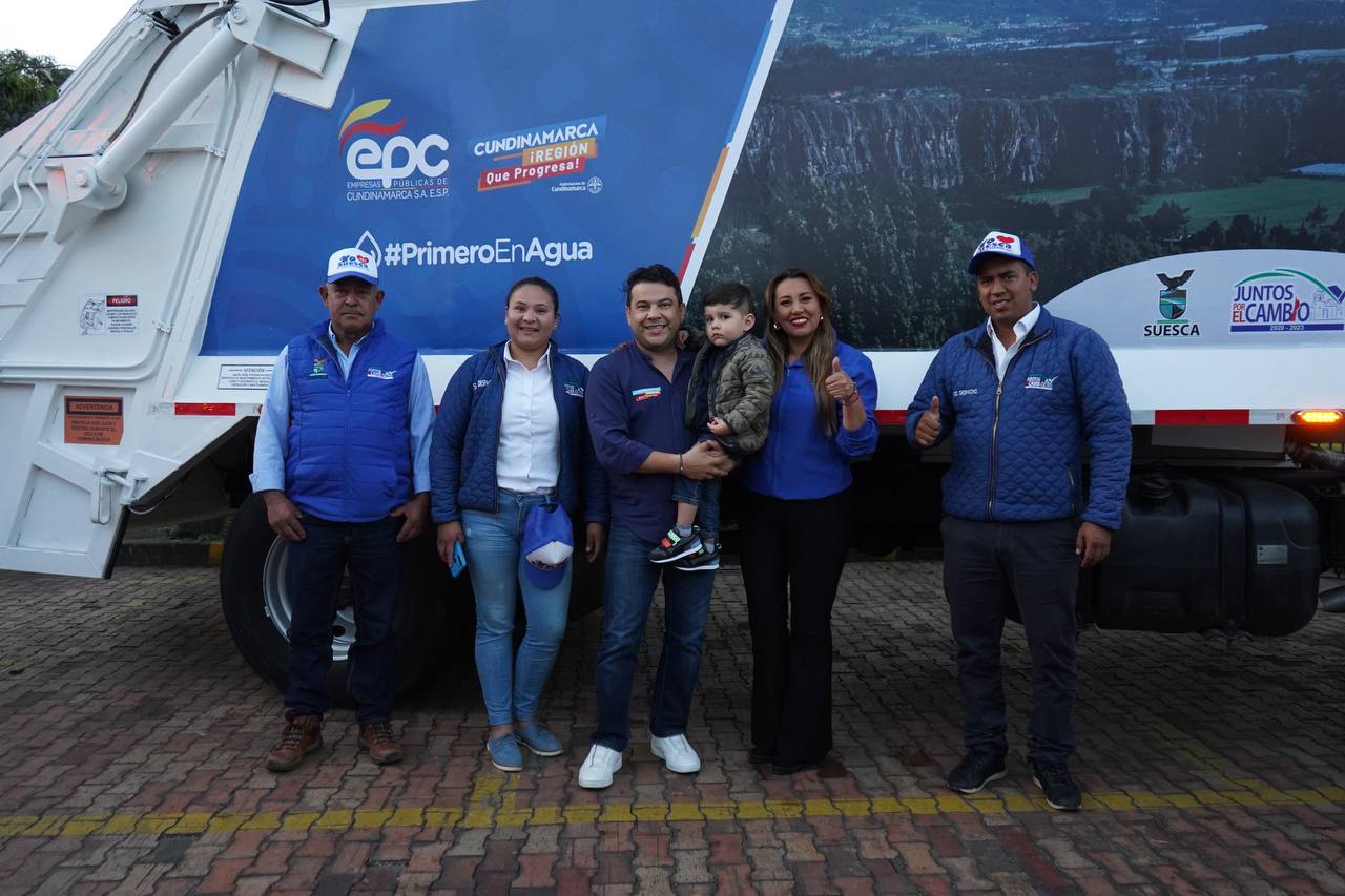 Tres compactadores y 4.400 equipos para gestión de residuos sólidos para 37 municipios
