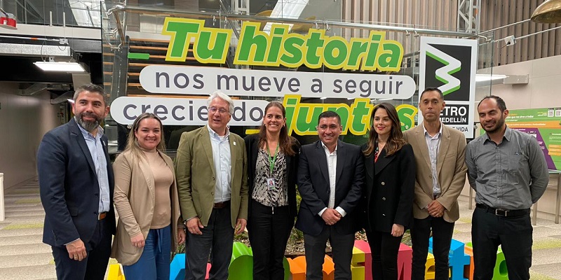Regiotram recibirá asesoría del Metro de Medellín en gestión social y cultural
